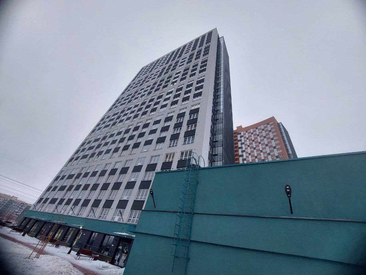 «До +10 градусов, при максимальных батареях». Застройщик «КВС» молча стынет в претензиях от жителей ЖК «Континенты»