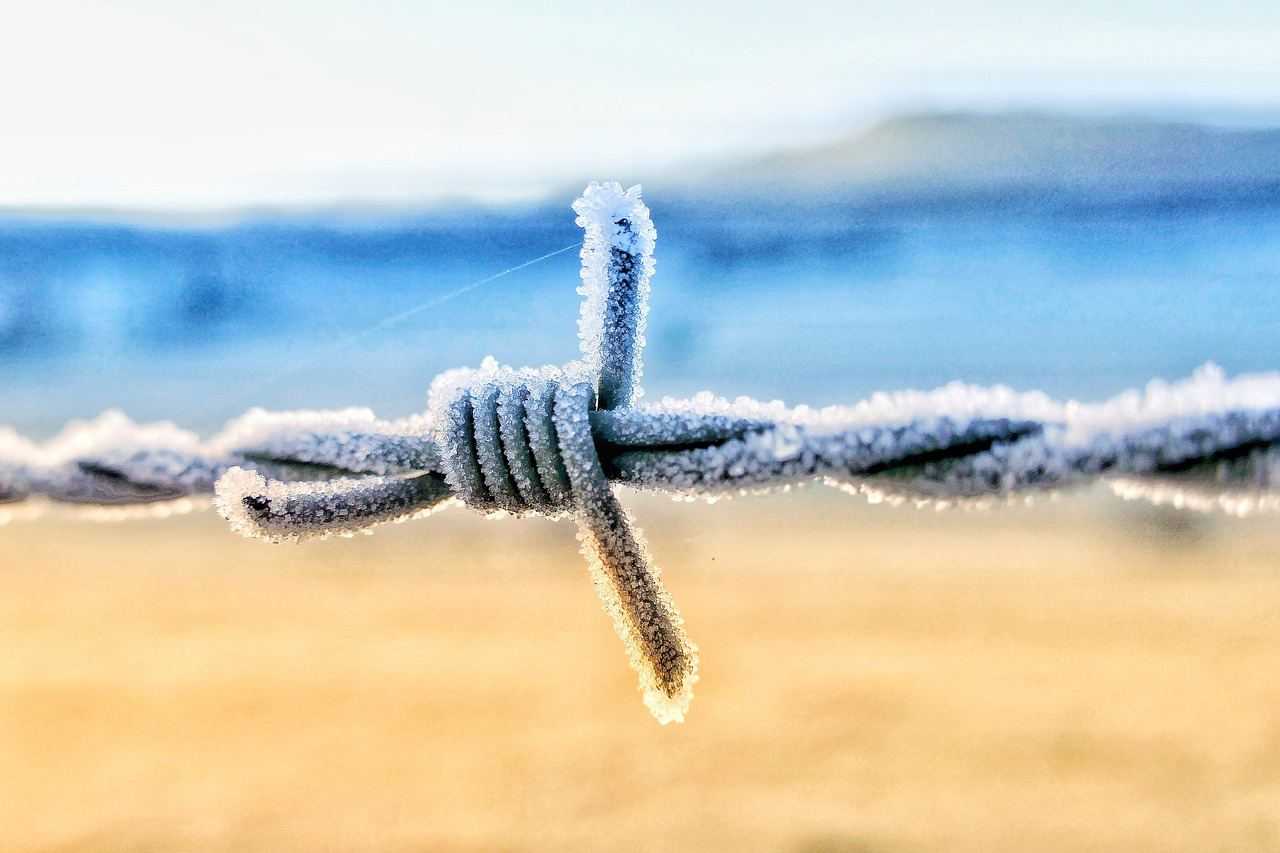 Холод батарей в квартирах может обернутся холодом решетки